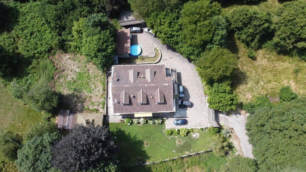 Villa Immersa Nel Verde A Lanzo dʼIntelvi Buitenkant foto